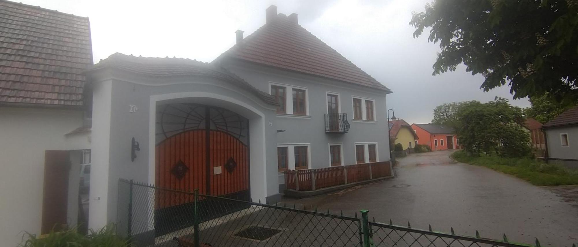 Weingut Thomas Brandl Bed & Breakfast Strass  Bagian luar foto